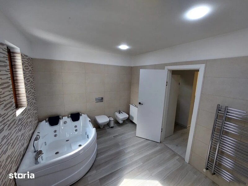 Prelungirea Ghencea, zona Maracineni!! Vila deosebita de vanzare
