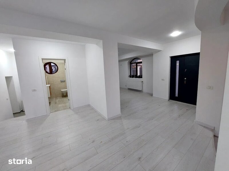 Prelungirea Ghencea, zona Maracineni!! Vila deosebita de vanzare